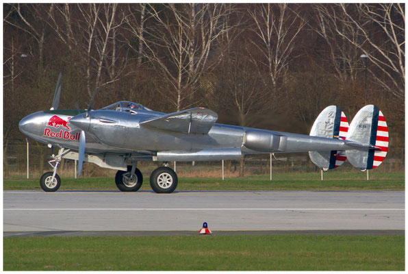 Flying Bulls / Lockheed P-38L Lightning / N25Y / 27.03.2012 / © Berni Müller 
