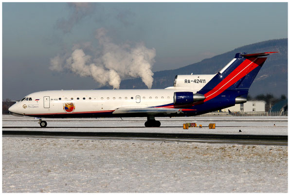 RusJet / Yakovlev Yak-42D / 