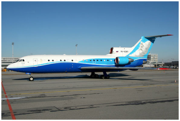 RusJet / Yak-42 D / RA-42387 / 04.01.2010 / © Martin Hackl