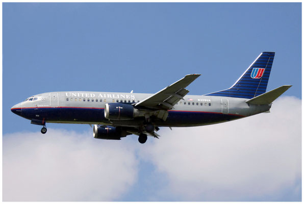 United Airlines / Boeing 737-300 / N328UA / 25.08.2009 / © Berni Müller