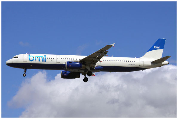 British Midland (BMI) / Airbus A321-200 / G-MEDG / 03.05.2009 / © Berni Müller