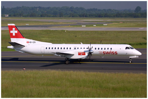 Crossair / Saab 2000 / HB-IZR / 08.06.2004 / © Martin Hackl