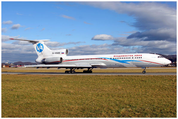 Vladivostok Air / Tupolev Tu-154M / RA-85689 / 13.01.2007 / © Berni Müller
