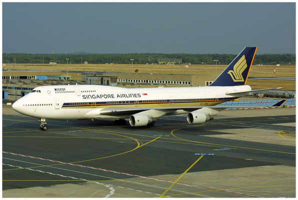 Singapore Airlines / Boeing 747-400 / 9V-SMW / 07.08.2003 / © Martin Hackl