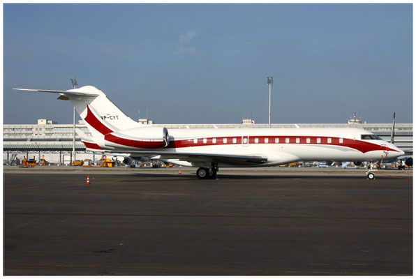 Gama Aviation / Global Epress XRS / VP-CYT / 28.10.2011 / © Martin Hackl