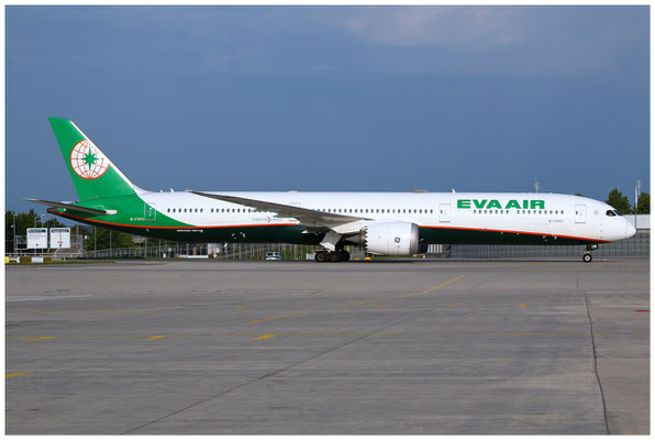 EVA Air / Boeing 787-10 / B-17805 / 27.06.2024 / © Martin Hackl