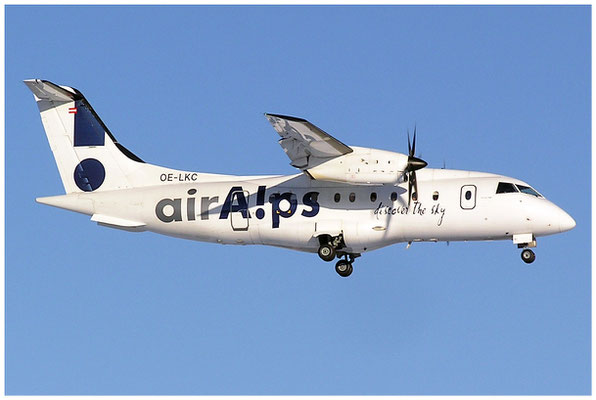 Air Alps / Dornier Do-328 / OE-LKC / 23.12.2003 / © Berni Müller