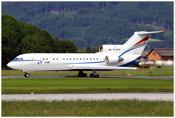 Irkut (OAK) / Yakovlev Yak-42D / RA-42412 / 21.05.2011 / © Berni Müller 