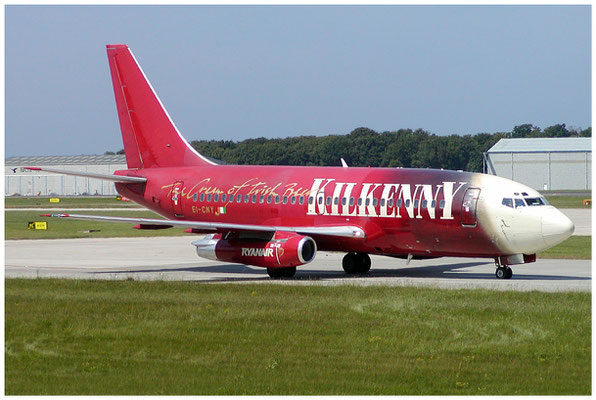 Ryanair / Boeing 737-200 / EI-CNY / 21.06.2003 / © Berni Müller