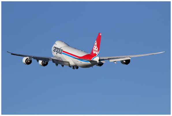 Cargolux Departure on Runway 33 / 27.04.2024 / © Martin Hackl