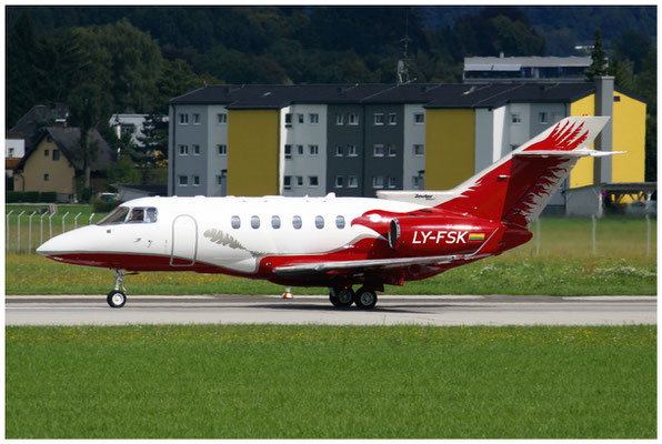 Aurela / Hawker 900XP / LY-FSK / 09.09.2011 / © Berni Müller 