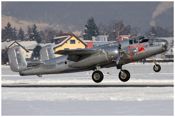 Flying Bulls / B-25 Mitchell / N6123C / 12.01.2006 / © Berni Müller