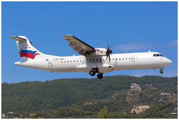 Sky Express / ATR 72-500 / SX-SEV / 14.08.2023 / © Berni Müller