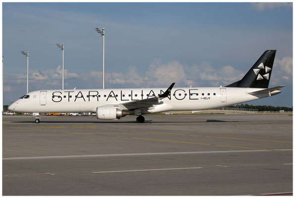 Air Dolomiti / ERJ-190-200 / I-ADJV / 02.06.2018 / © Martin Hackl