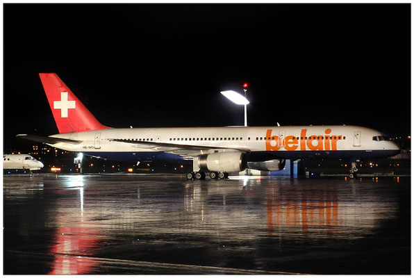 Belair / Boeing 757-200 / HB-IHS / 12.01.2004 / © Berni Müller
