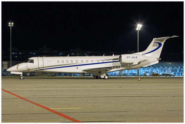 Sao Conrado Taxi Aereo / ERJ-135 Legacy / PT-SKW / 15.07.2012 / © Martin Hackl