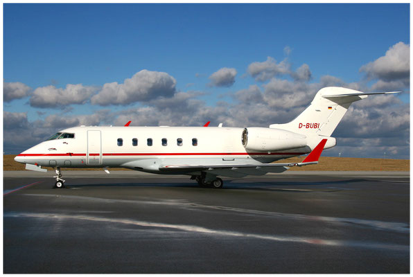 Windrose Aviation / Challenger 300 / D-BUBI / 02.02.2008 / © Martin Hackl