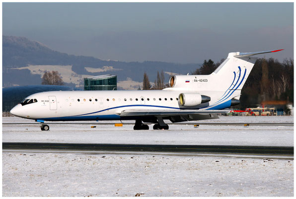 Centre-Avia / Yakovlev Yak-42D / 