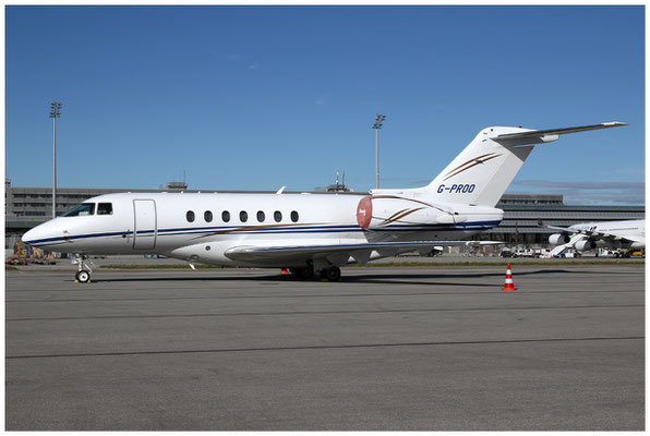 EJME Aircraft Management / Hawker Beechcraft 4000 / G-PROO / 05.10.2017 / © Martin Hackl