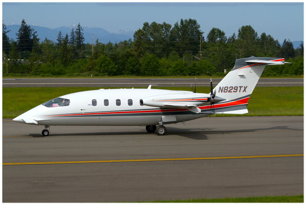 Private / Piaggio Avanti P180 / N892TX / 05.05.2016 / © Eva Maria Müller