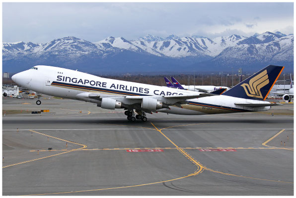Singapore Airlines Cargo / Boeing 747-400 F / 9V-SFP / 02.05.2024 / © Martin Hackl