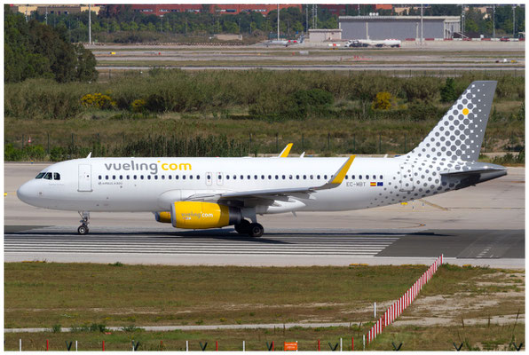 Vueling / Airbus A320-200SL / EC-MBT / 16.05.2015 / © Berni Müller