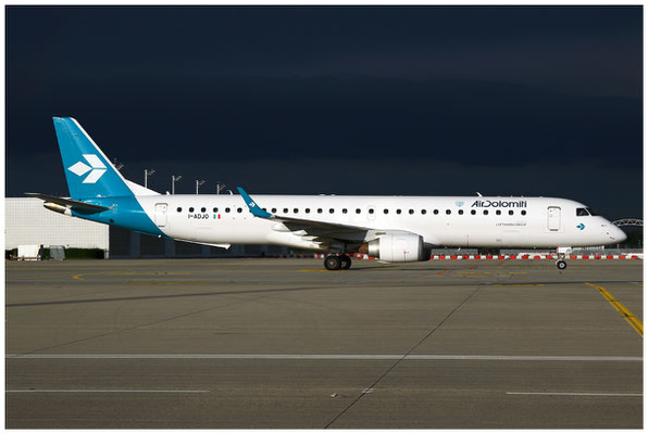 Air Dolomiti / ERJ-190-200 / I-ADJO / 25.07.2021 / © Martin Hackl