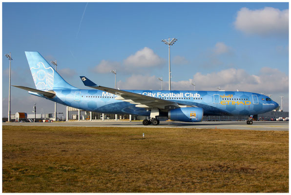Etihad Airways / Airbus A330-200 / A6-EYE / 16.01.2012 / © Martin Hackl