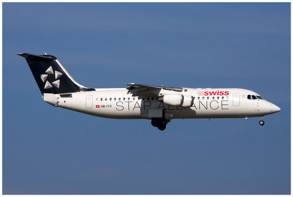 Swiss / Avro RJ100 / HB-IYV / 24.09.2013 / © Berni Müller