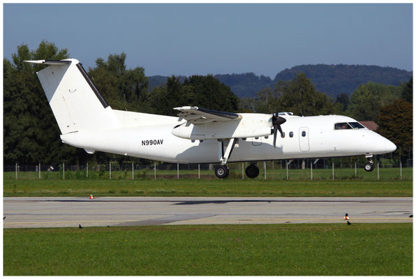 Presidental Airways / Dash 8-100 / N990AV / 16.09.2011 / © Berni Müller 
