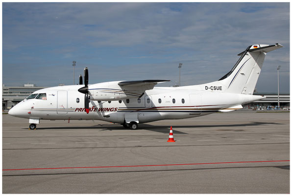 Private Wings Flugcharter / Do-328-100 / D-CSUE / 22.09.2017 / © Martin Hackl