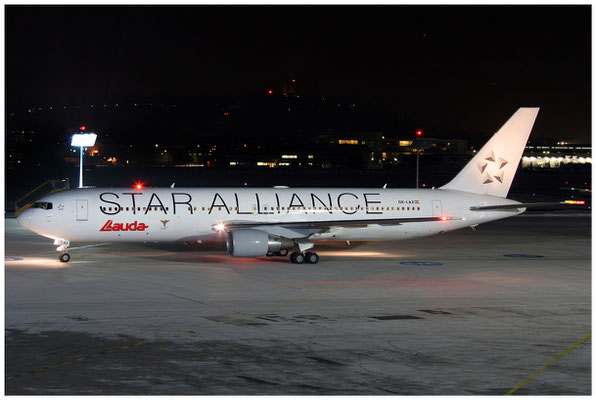Lauda Air / Boeing 767-300ER / OE-LAZ / 03.03.2005 / © Berni Müller