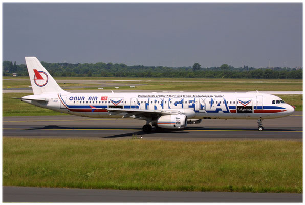 Onur Air / Airbus A321-200 / TC-OAK / 08.06.2004 / © Martin Hackl