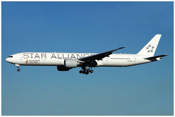 Singapore Airlines / Boeing 777-300 / 9V-SWI / 03.01.2012 / © Martin Hackl