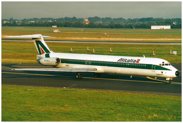 Alitalia / MDD MD-82 / I-DACT / 00.08.2002 / © Martin Hackl