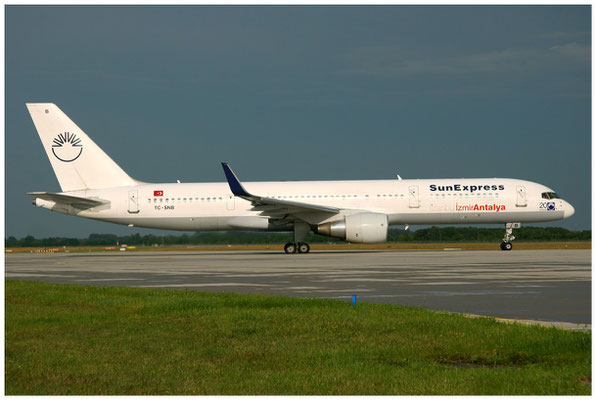 Sun Express / Boeing 757-200 / TC-SNB / 30.06.2009 / © Martin Hackl