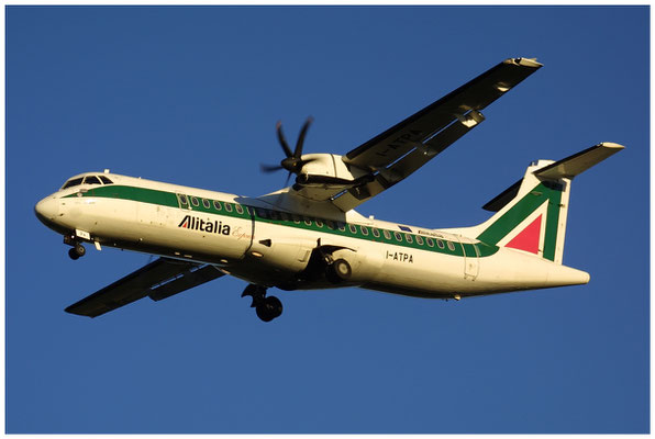 Alitalia Express / ATR-72-200 / I-ATPA / 25.09.2004 / © Martin Hackl