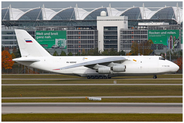 Volga Dnepr / Antonov AN-124-100 / RA-82042 / 22.10.2020 / © Martin Hackl
