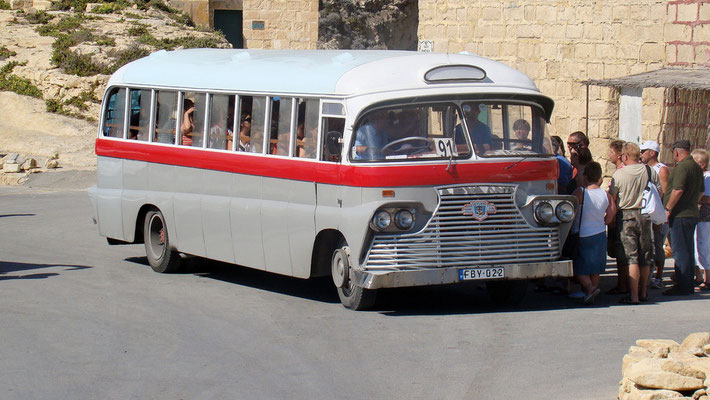 Busse auf Gozo