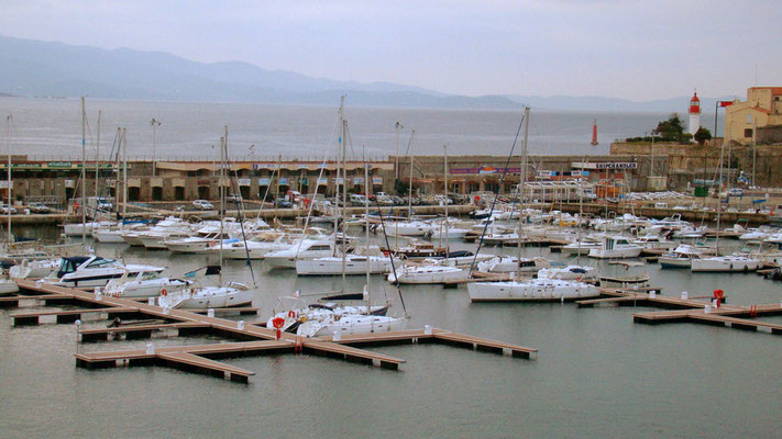 Hafen von Ajaccio