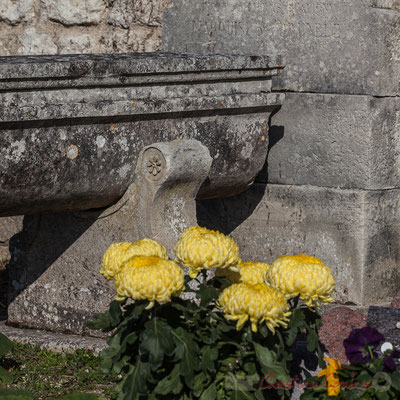 Cénotaphe, Art funéraire chrétien, Cimetière marin de Talmont-sur-Gironde