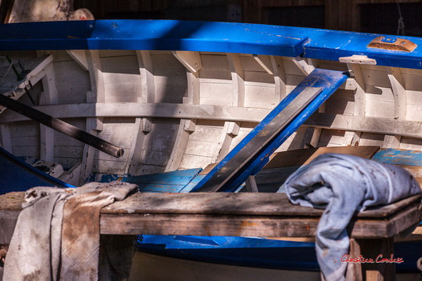 "Bleu, blanc, bois" Chantiers Tramasset, le Tourne, samedi 24 avril 2021. Photographie © Christian Coulais