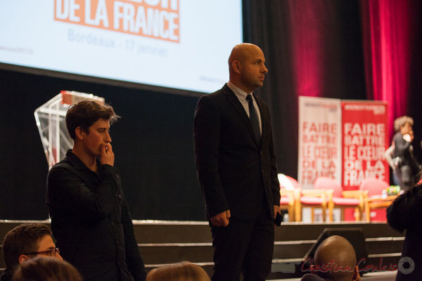 Un Jeune Socialiste et Matthieu Rouveyre, dans l'attente de l'arrivée de Benoît Hamon, Théâtre Fémina, Bordeaux