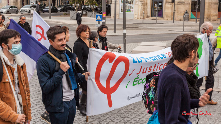 La France insoumise Gironde. Manifestation intersyndicale, Bordeaux, mardi 5 octobre 2021. Photographie © Christian Coulais