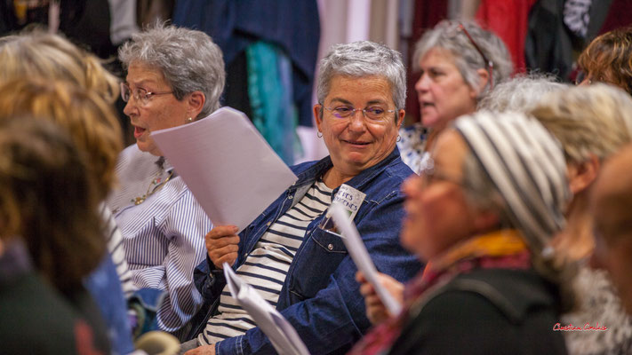 Les Choraleurs invitent Nathalie Aubin à fêter ses 60èmes arpèges. Lundi 15 mai 2023, Quinsac. Photographie © Christian Coulais