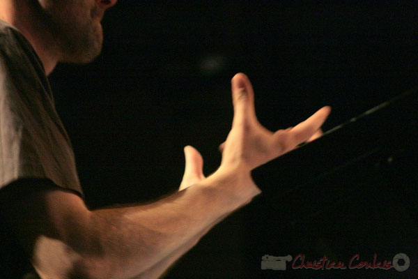 Julien Dubois dirige le Big Band du Conservatoire Jacques Thibaud, section MAA-Jazz. Festival JAZZ360 2011, Cénac. 03/06/2011