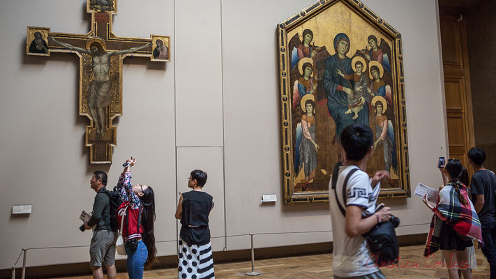 La Vierge et l'Enfant en majesté entourés de six anges, Cimabue, vers 1280, Le Salon carré, Musée du Louvre