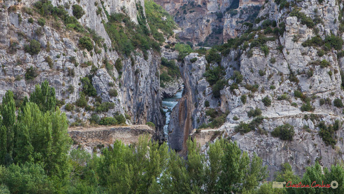 Le Pont du Diable, depuis la villa romaine /  Puente del diablo, de la Roman villa. Lumbier / Navarra