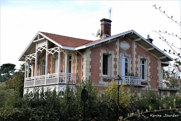 Villa Béthanie, ville d'hiver, Arcachon. Samedi 20 novembre 2021. Photographie © Karine Jourdan