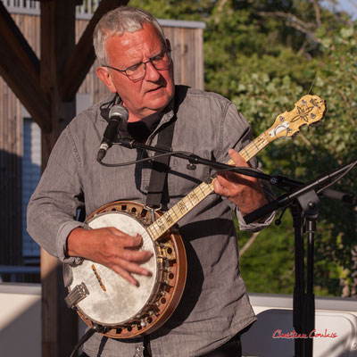 Jean-Michel Plassan ; Crawfish Wallet. Vendredi 25 juin 2021, M.A.S. LADAPT, Camblanes-et-Meynac. Photographie © Christian Coulais